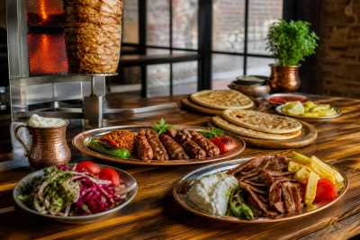Тематическая иллюстрация Topçu Kebap в Анталье без людей